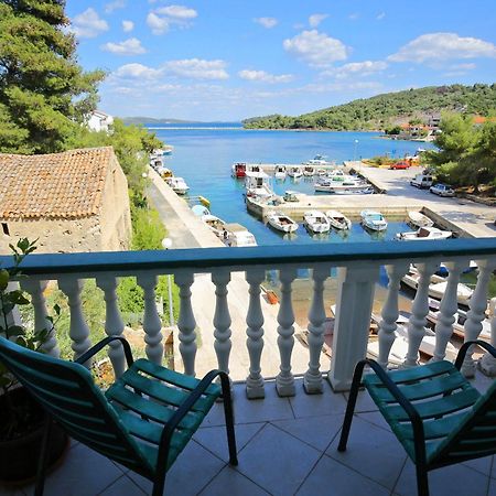 Apartment And Rooms Roko Zaglav Екстериор снимка