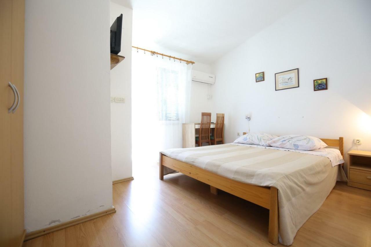Apartment And Rooms Roko Zaglav Екстериор снимка