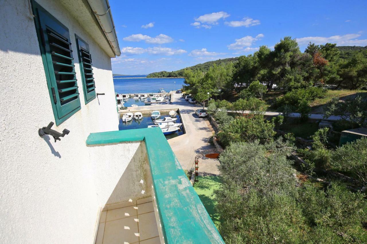 Apartment And Rooms Roko Zaglav Екстериор снимка