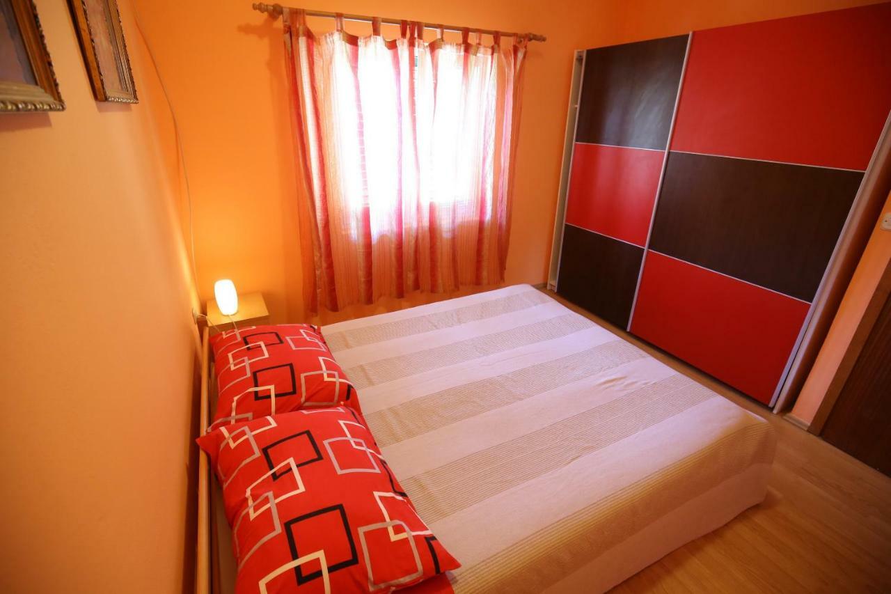 Apartment And Rooms Roko Zaglav Екстериор снимка