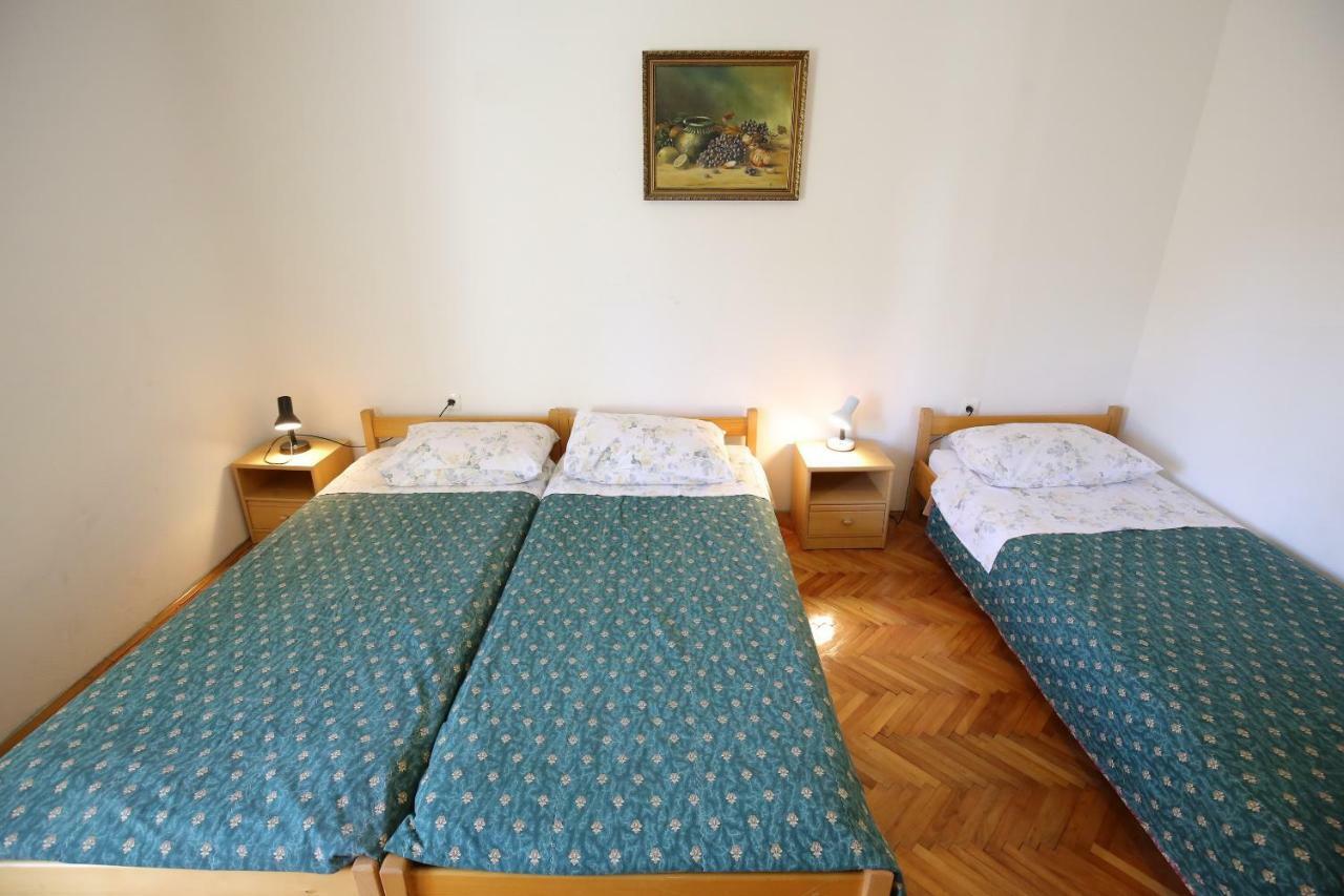 Apartment And Rooms Roko Zaglav Екстериор снимка