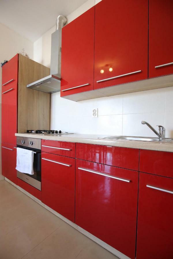 Apartment And Rooms Roko Zaglav Екстериор снимка