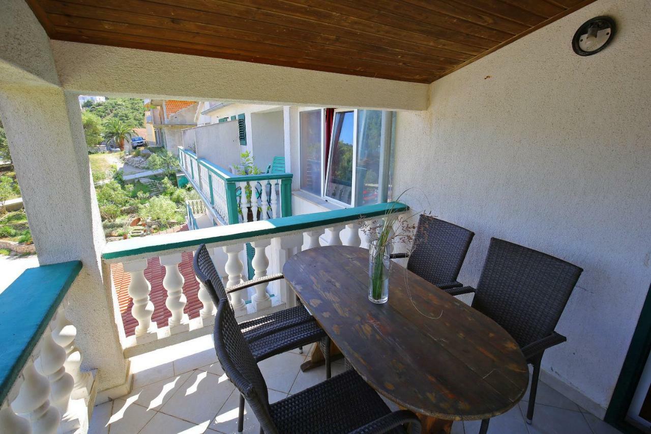 Apartment And Rooms Roko Zaglav Екстериор снимка