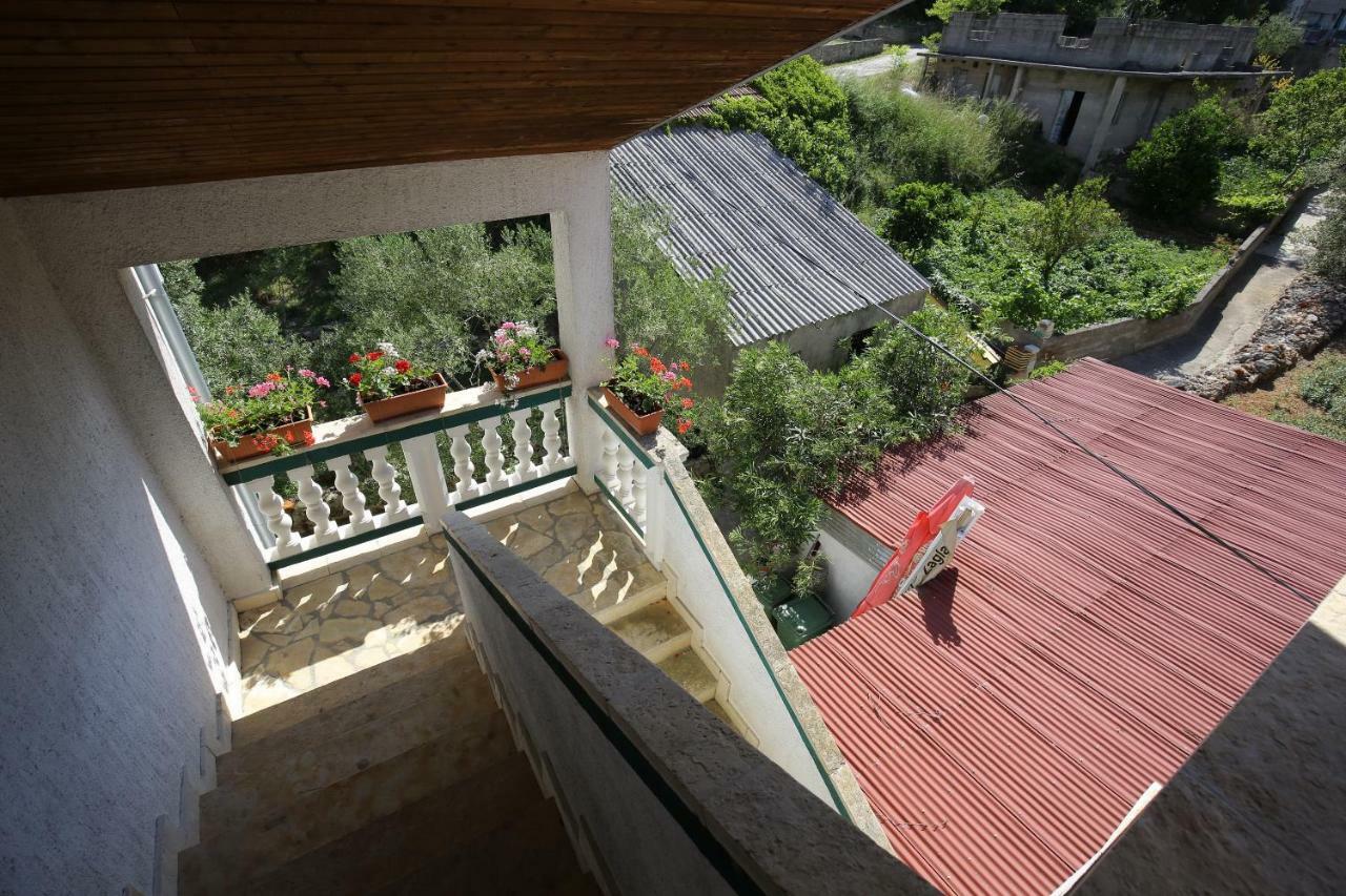 Apartment And Rooms Roko Zaglav Екстериор снимка