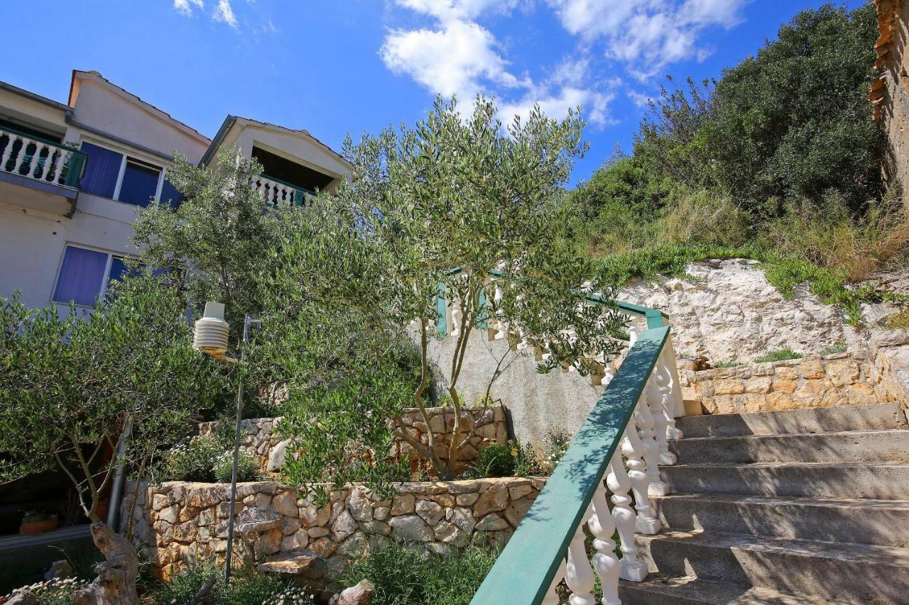 Apartment And Rooms Roko Zaglav Екстериор снимка